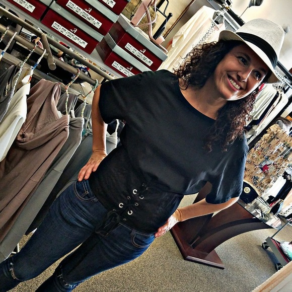 Meet your Posher, Allicia - Picture 8 of 9